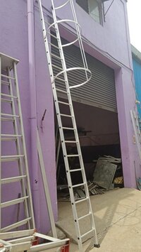 CAGE LADDER