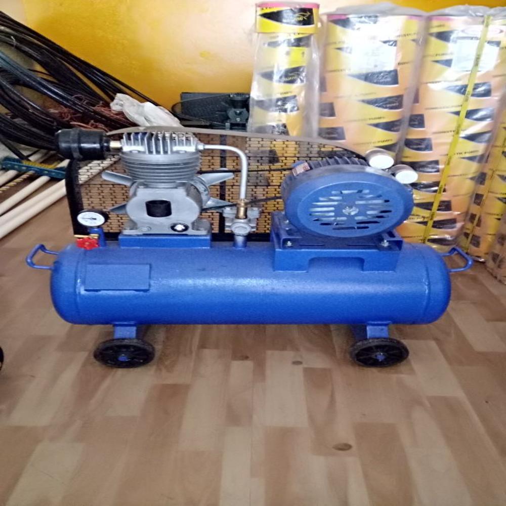 Semi Automatic 7.5 Hp Air Compressor