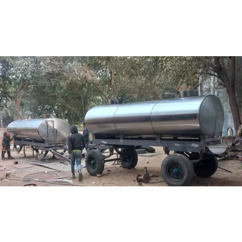 Stainless Steel Tractor Water Tanker - Capacity: 5