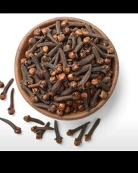 Clove seeds