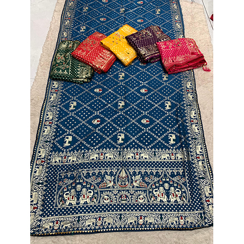 Premium Viscos Dola Silk Saree With Viral Heavy Gajraj Design With Tassels With Butti Blouse