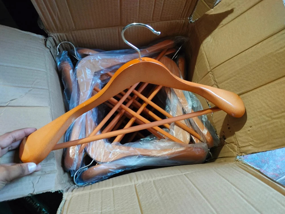 Clothes Hanger