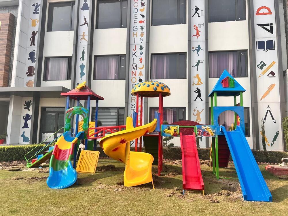 6 In One Multi Station - Color: Different Available