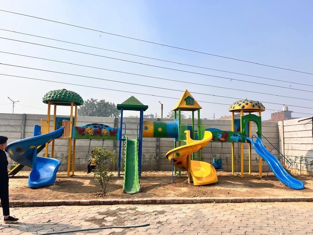 Frp Fun Slide Sliders - Color: Different Available
