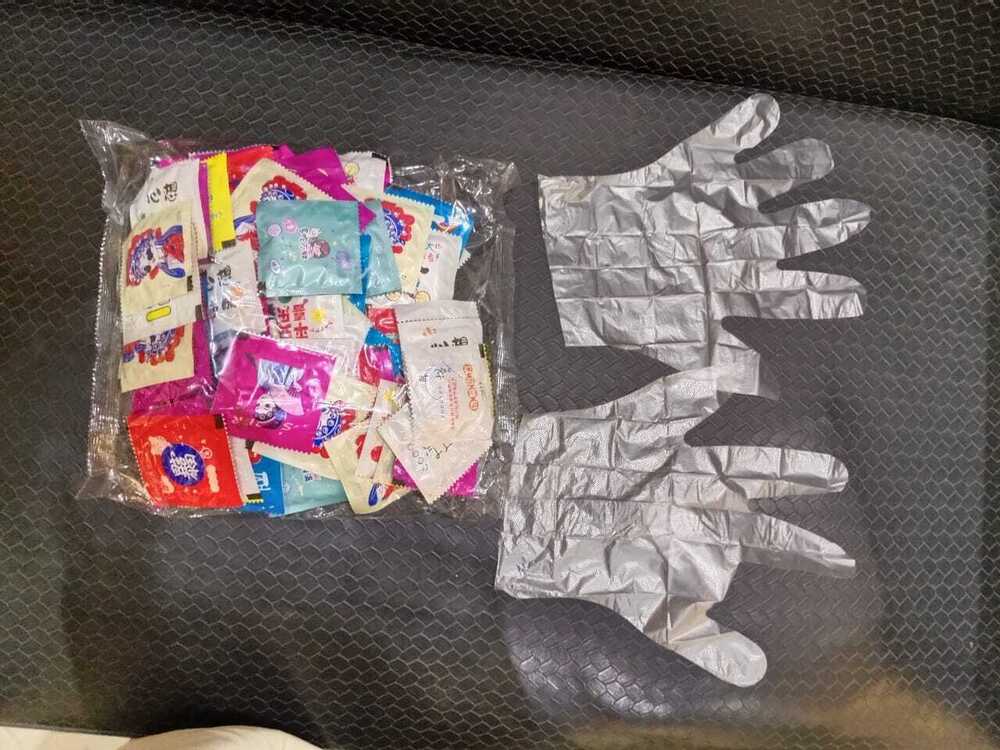 Imported One Pair Plastic Gloves - Ldpe/hdpe (Food Grade) | Transparent, Free Size (Universal Fit), Durable And Flexible For Hygiene And Protection