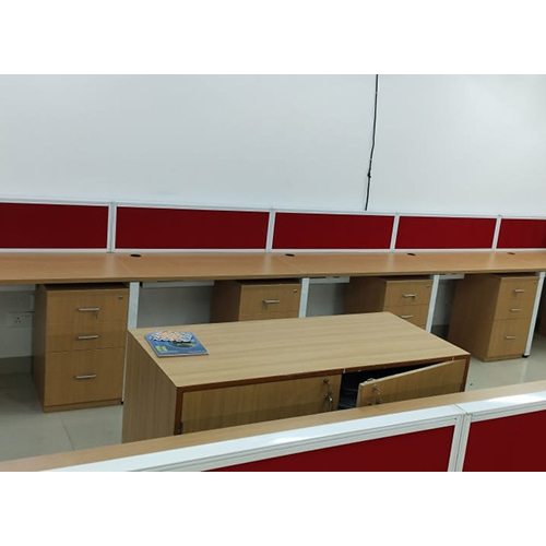 Metal Leg Workstation With Pin Board Screen Linear Siting