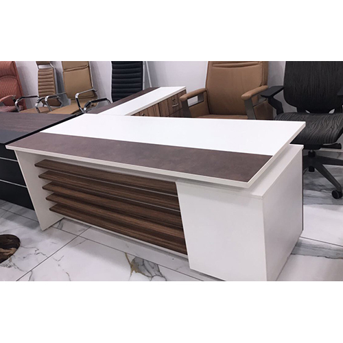Office Workstation With Pin Board Screen Linear Siting