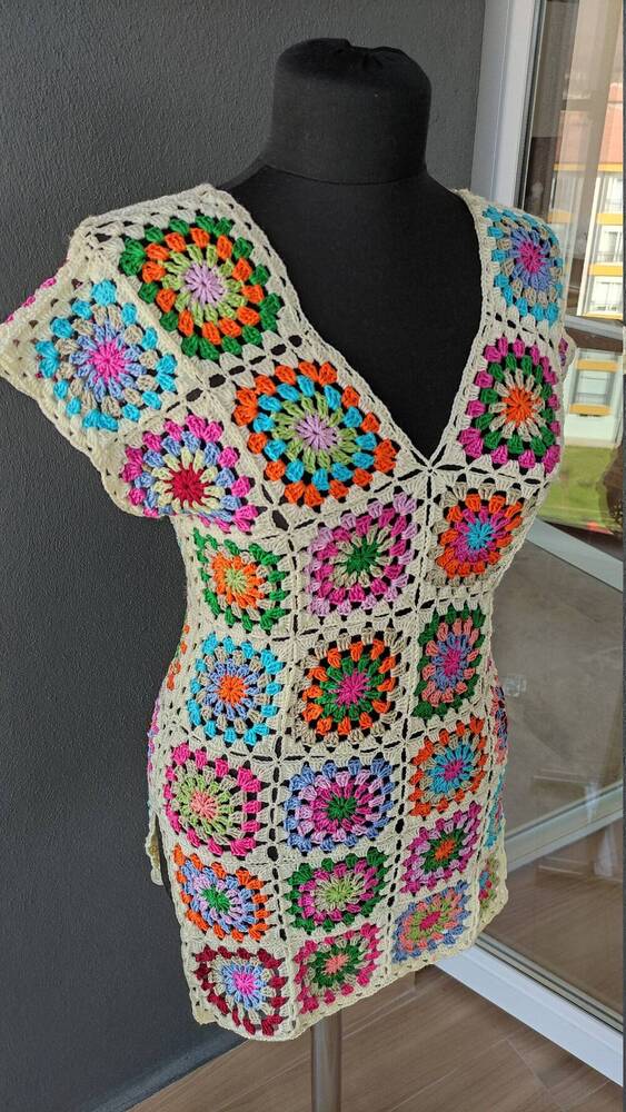 Granny Square Handmade Crochet Crop Top For Women