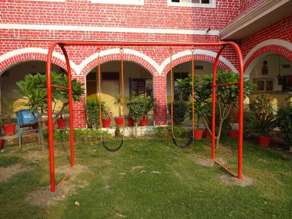 Outdoor play Iron swings and slides Manufacturer in Delhi NCR