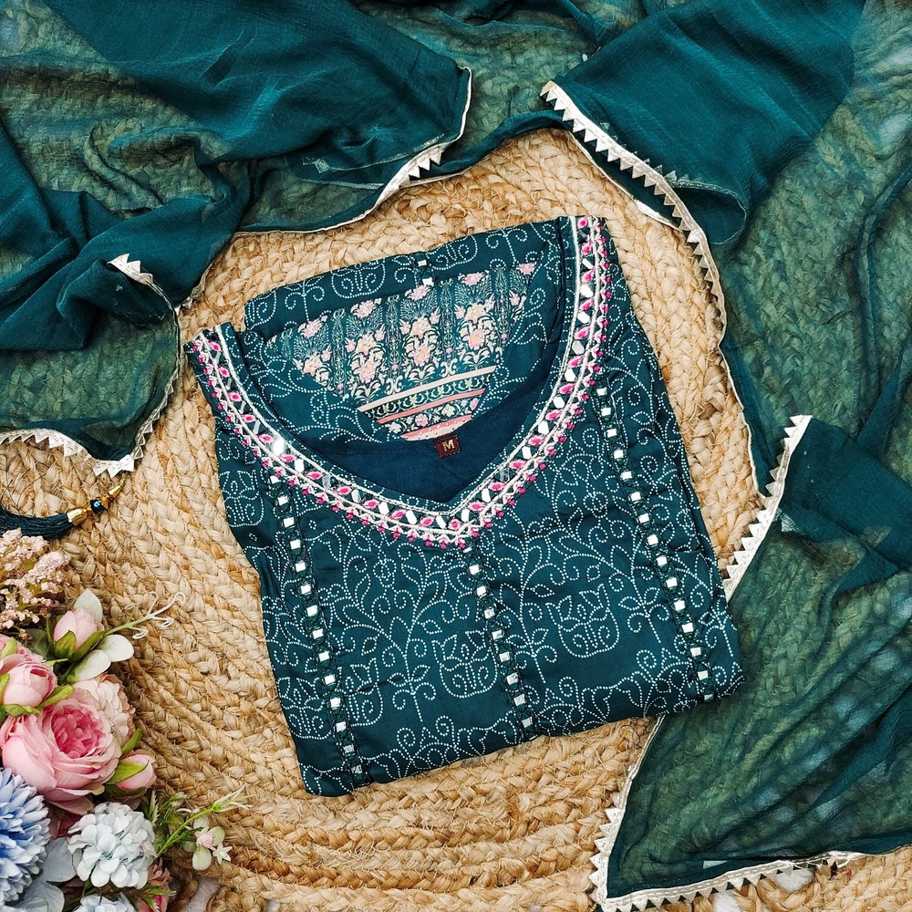 heavy embroidery kurti set