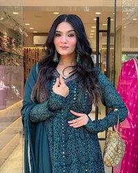 heavy embroidery kurti set