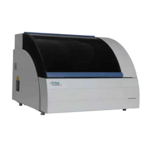 Erba Xl200 Biochemical Analyzer - Accuracy: 99 %