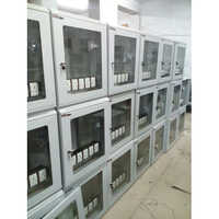 Wall Mount Rack - Capacity: 100-150 Kg