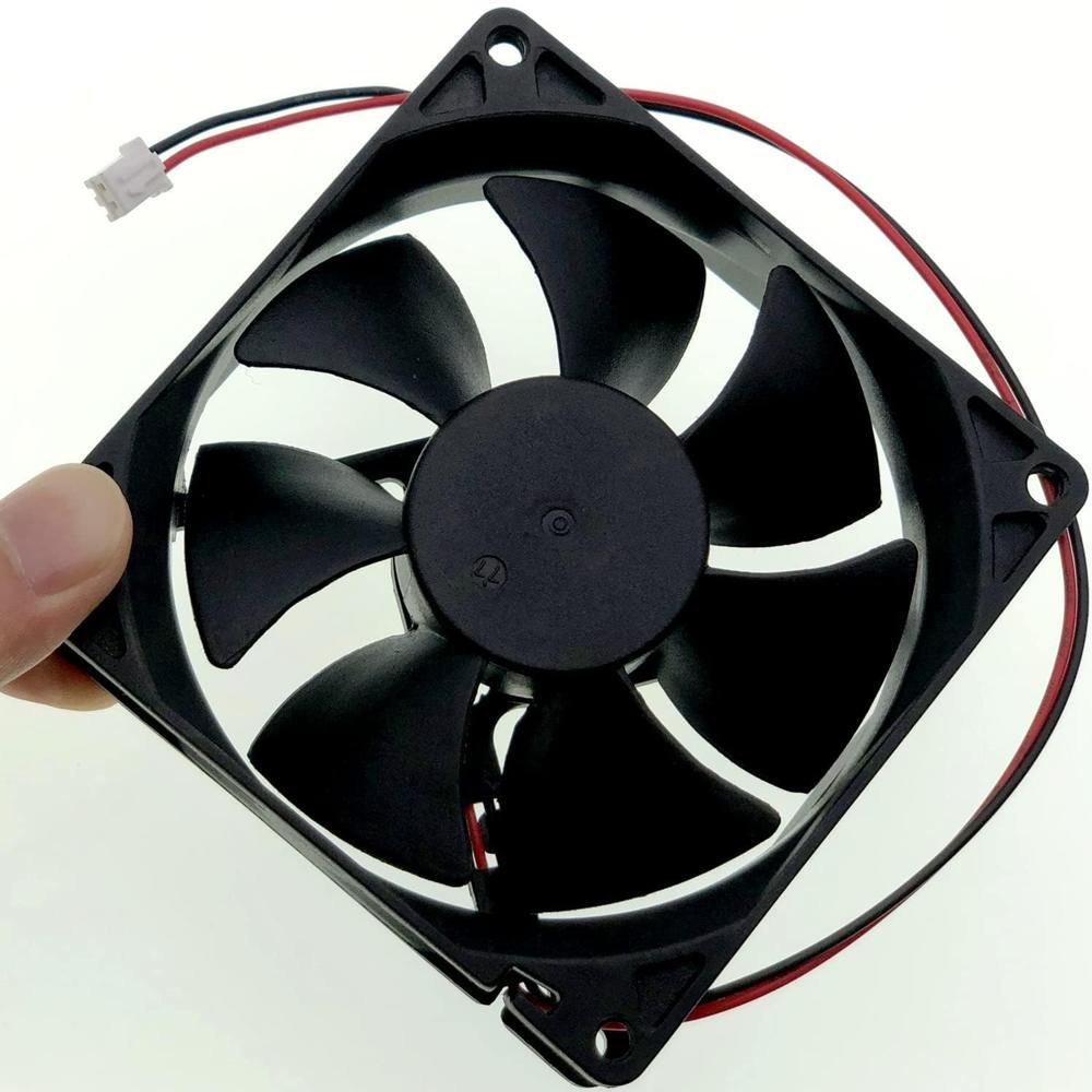 ADDA AD0912UB-A72GL Axial Fan 12V-0.39A DC Brushless Air Cooling Fan 2500 RPM 92 * 92 * 25mm 3Wire