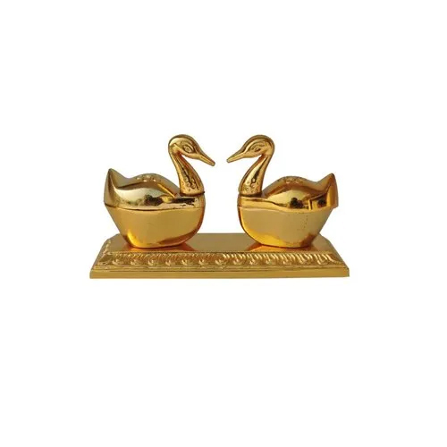Brass Duck Set - Color: Golden