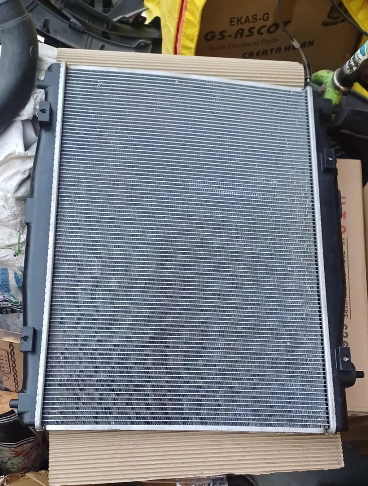 Xenon Nbr Radiator - Advantage: Based On Requirement