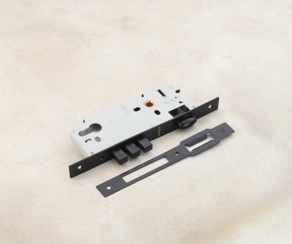 Lockbody 3 Bullet Roller - Application: Home