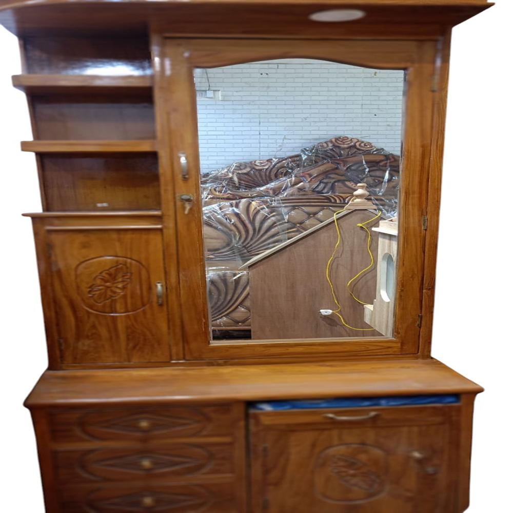 Dressing Table - Artwork: Handmade