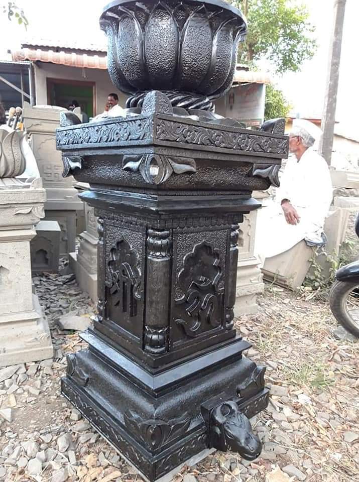 black stone tulsi pot