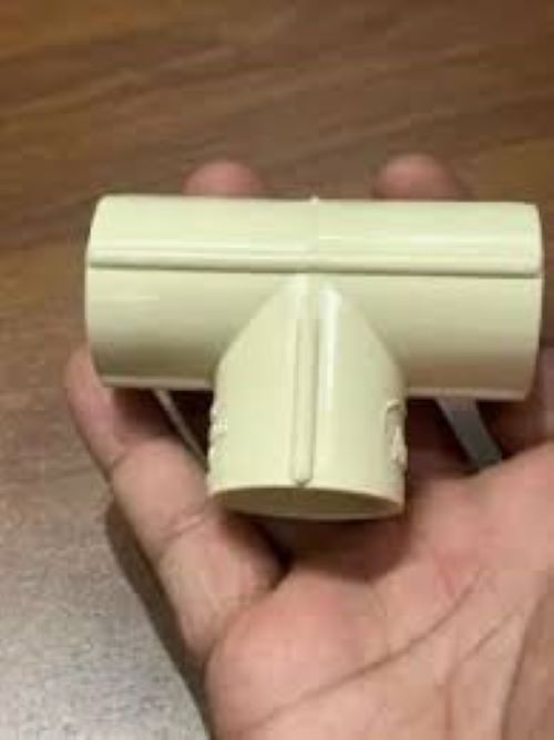 Cpvc Tee - High-quality Cpvc Material, Reducing Shape, Aisi Standard, Hot Rolled Technique , High Working Pressure, Warranty Included