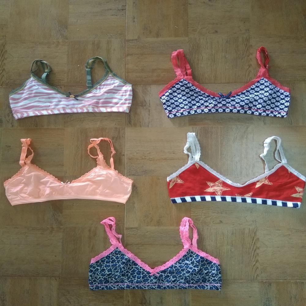 Girls Bra - Design: Classic