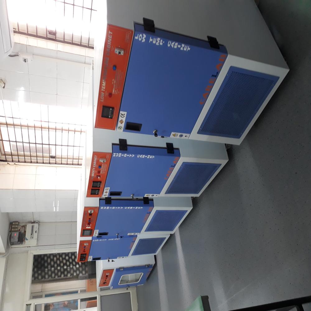 Humidity And Temperature Test Chamber - Capacity: 100 Ltr