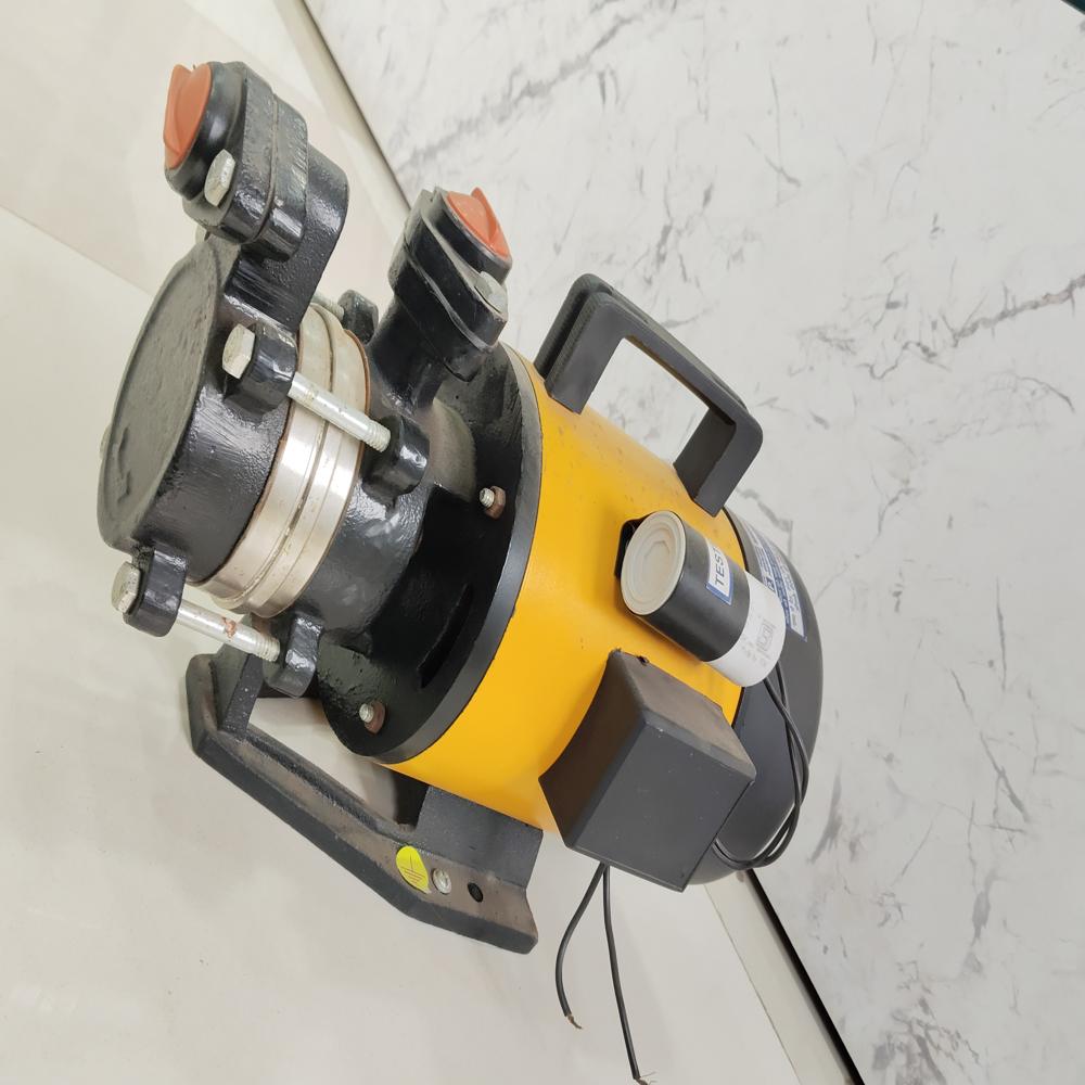 0.5hp Ci Body Dc Self Priming Monoblock Pump - Material: Ms