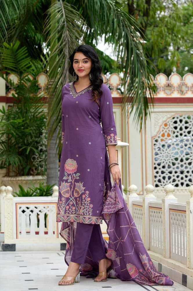 Ladies Designer Suit  Set - Bust Size: 36 Inch (In)