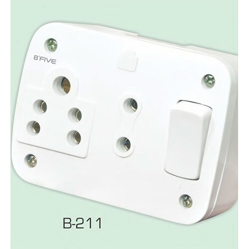 Combined Box | 6 Amp 3 In 1 Combined With Box B-211 - Application: Electrical Power Connection And Switching