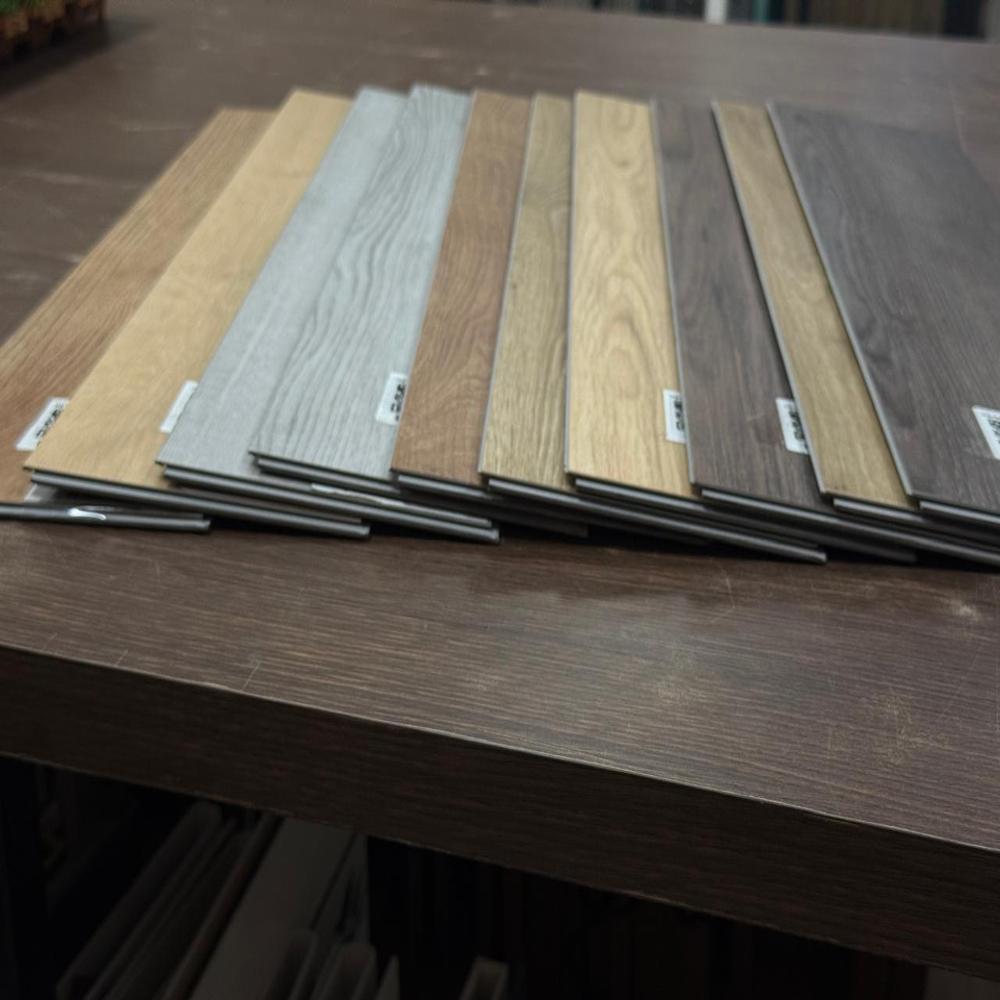 Luxury Vinyl Spc Flooring With Uniclic Technology - Color: Multi Colour