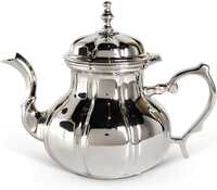 8 Inch Nickel Plated Queen S Teapot - Color: Silver