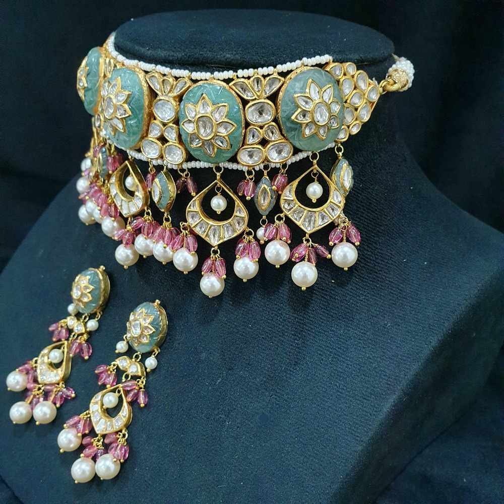 18kt Gold Green Carving Diamond Polki Set