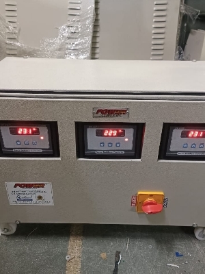 10KVA/ 15KVA/ 20KVA/ 25KVA & 30KVA सर्वो वोल्टेज स्टेबिलाइज़र एयर कूल्ड