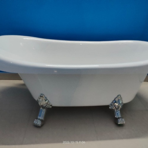 Appollo Oscar 5.3 X 2.6 Clawfoot Bath Tub - Color: White