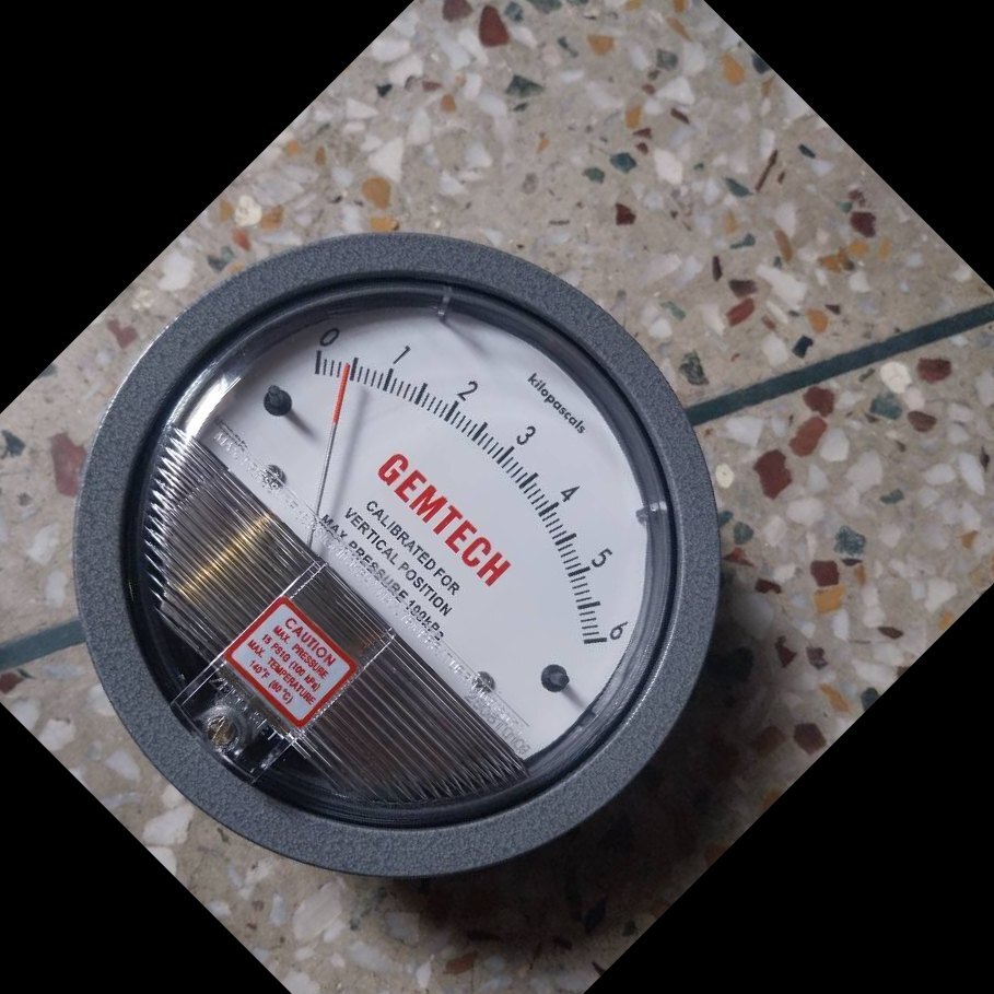 GEMTECH Differential Pressure Gauge Wholesaler From Tughlakabad Instrumentation Area Delhi