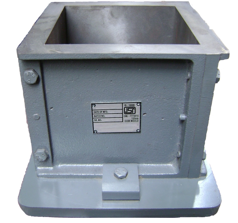 Isi Cube Mould