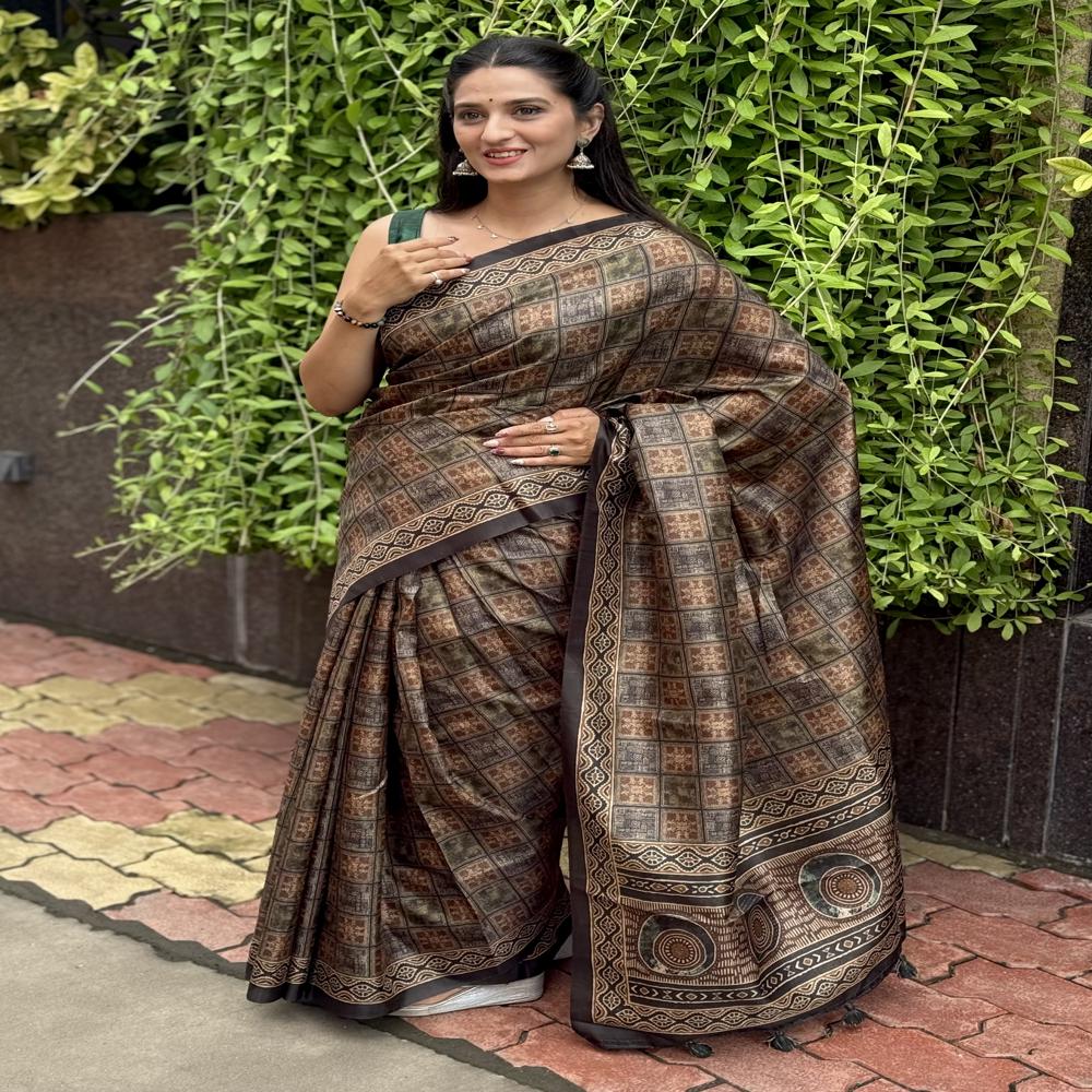 Box print silk saree