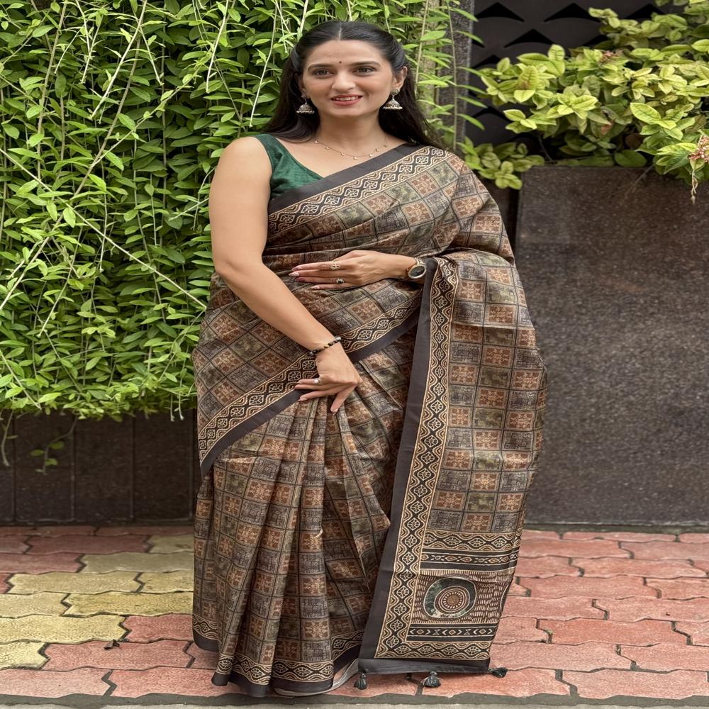 Box print silk saree