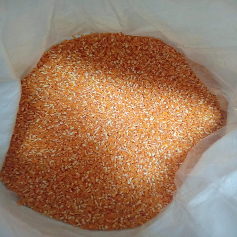 Broken Yellow Maize - 3mm To 5mm Size Variants | High Purity, Dried, 12-month Shelf Life, Ideal For Snacks And Poultry Feed