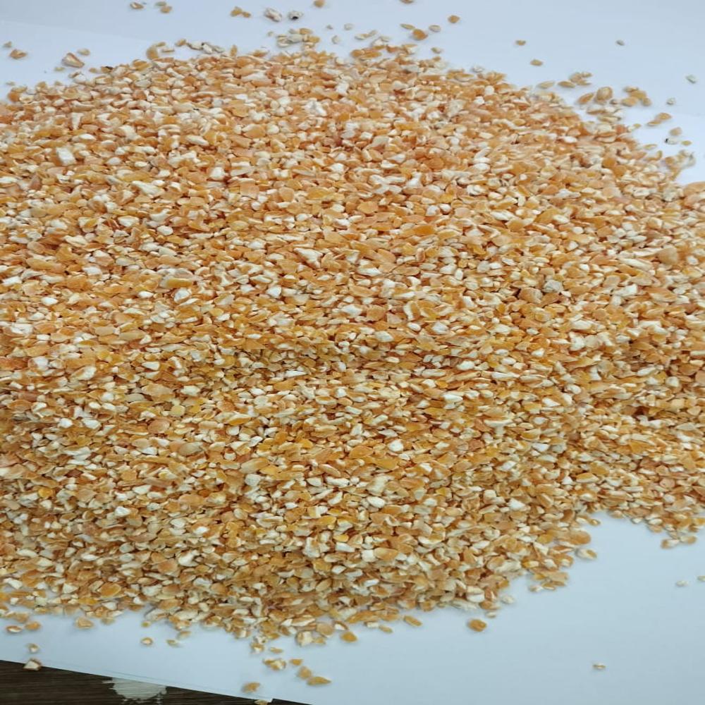 Broken Yellow Maize - 3mm To 5mm Size Variants | High Purity, Dried, 12-month Shelf Life, Ideal For Snacks And Poultry Feed