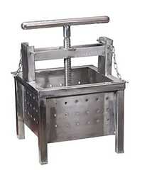 Paneer press