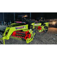 Straw Reaper Machine - Color: Green