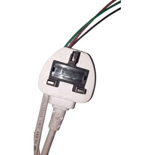 220V 3 Core Electrical Plug - Color: White