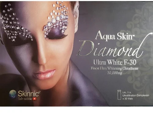 Qua Skin Diamond Ultra White F 30 - Age Group: Adult