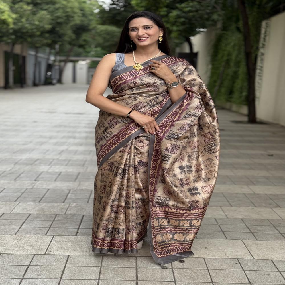 Geometric Print Office Wear Saree - Color: Beige With Maroon