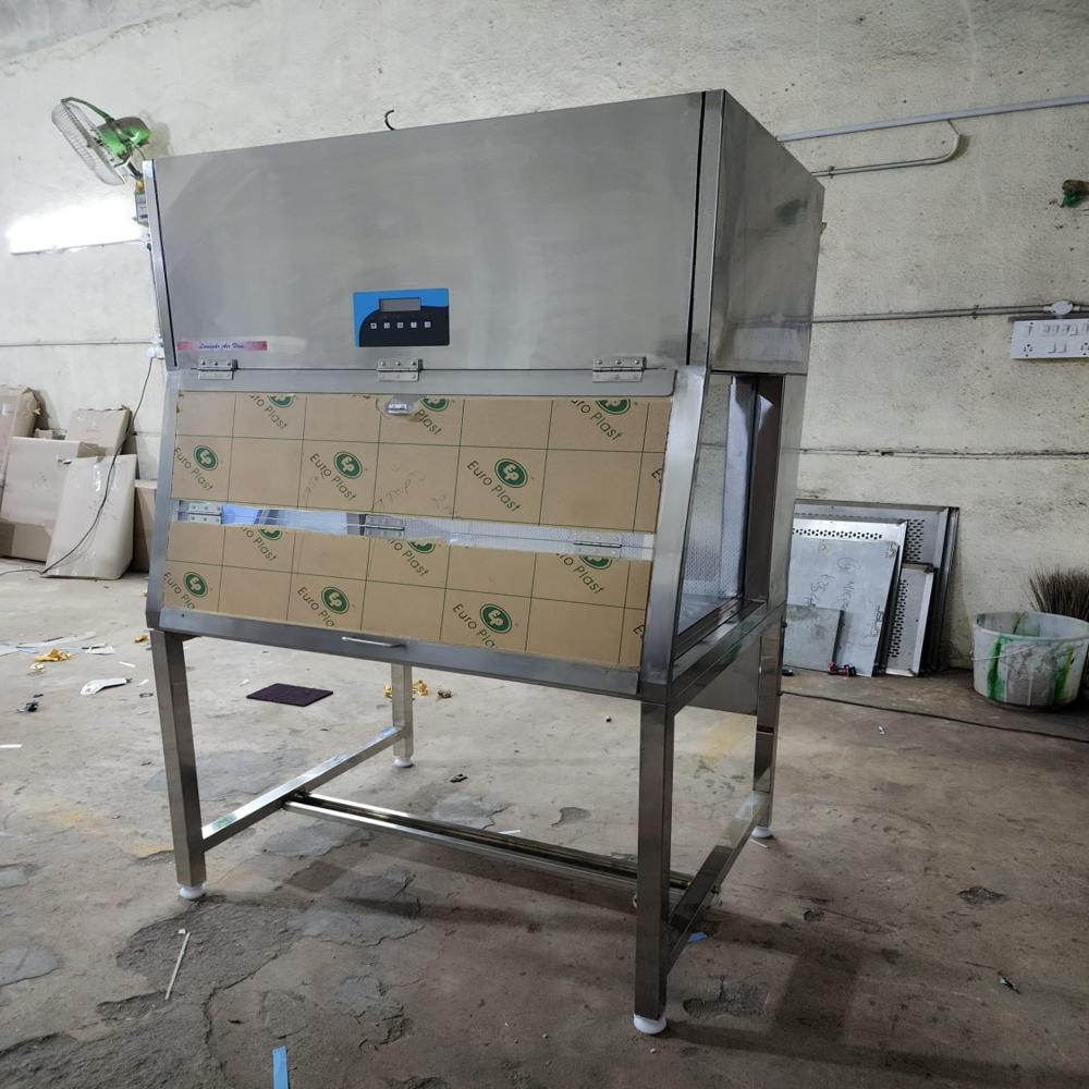 Laminar Air Flow Cabinet Ms Powder Coated & Ss 3x2 - Capacity: 700 M3/hr
