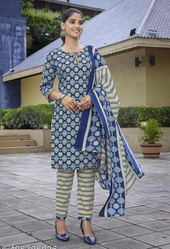 Ladies Suit 3 Pices Collection - Color: Black