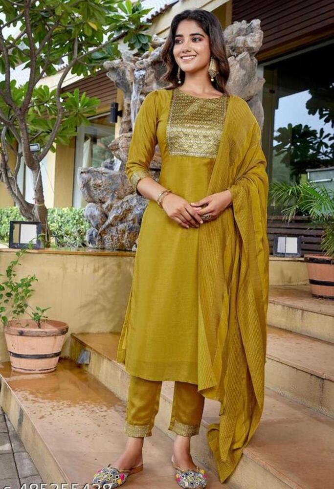 Ladies Suit 3 Pices Collection - Color: Black