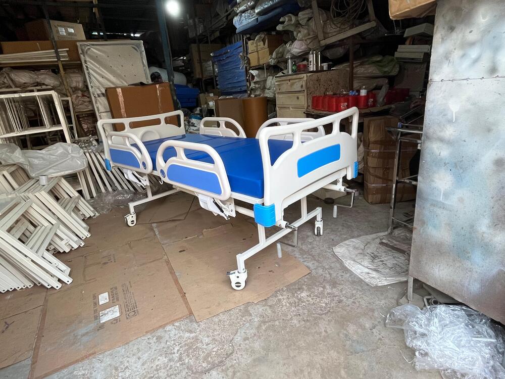 Icu Bed Fowler Abs Panel,abs Railing With Mattress (Manual) Gm 7010b - Capacity: 180-200 Kg/hr