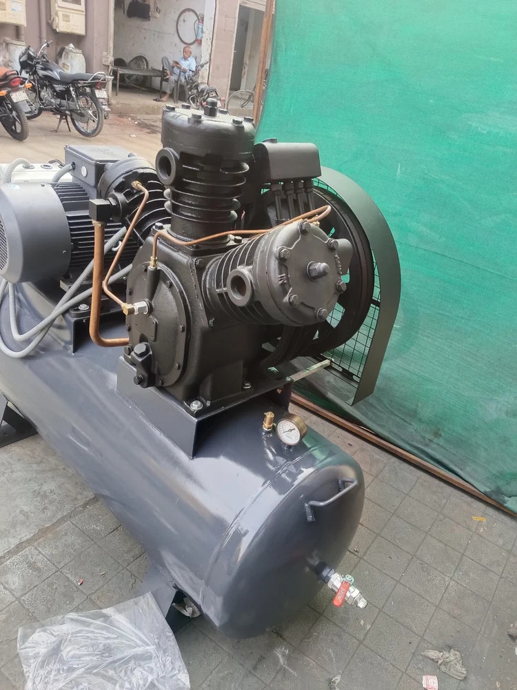 15 Hp Industrial Air Compressors - Color: Grey